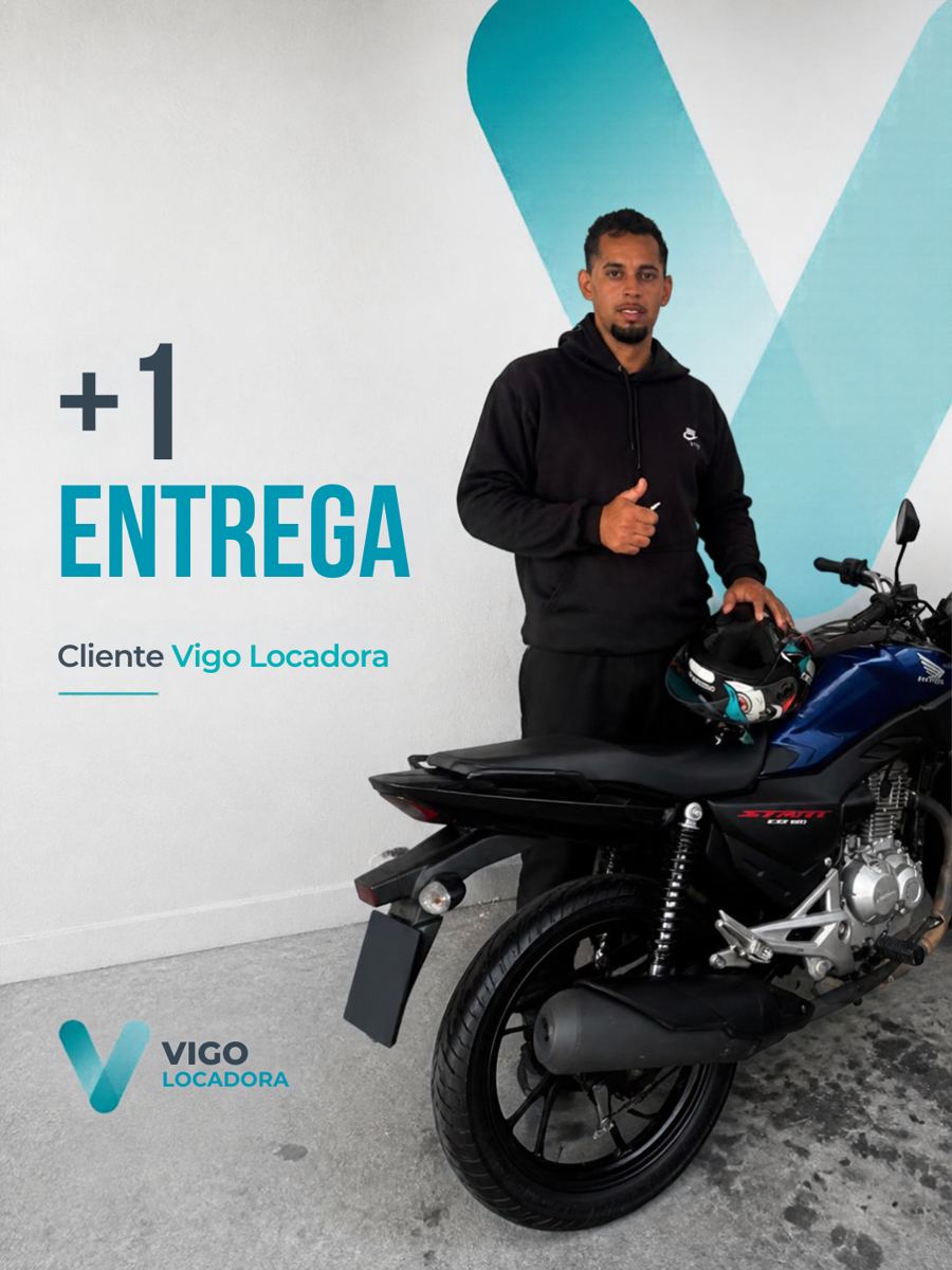 Cliente retirando a moto